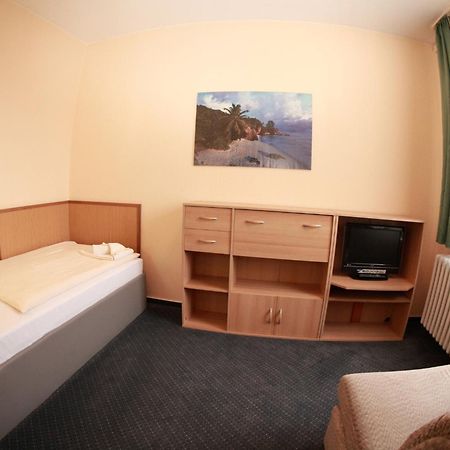 Hotel Bertramshof Wismar Phòng bức ảnh